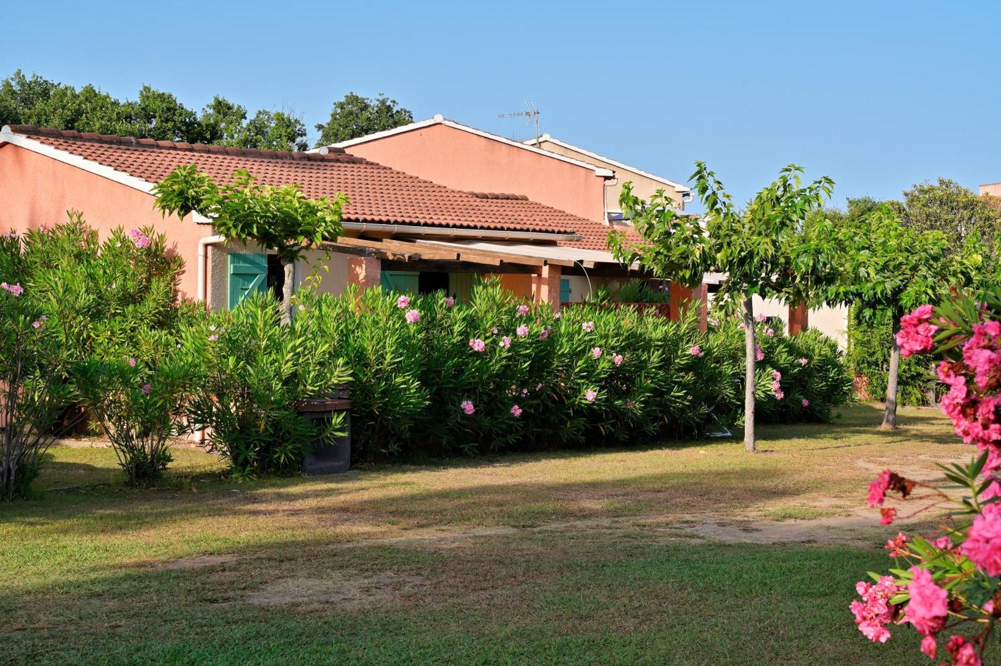 Pinea Mare Hotel Poggio Mezzana Exterior photo