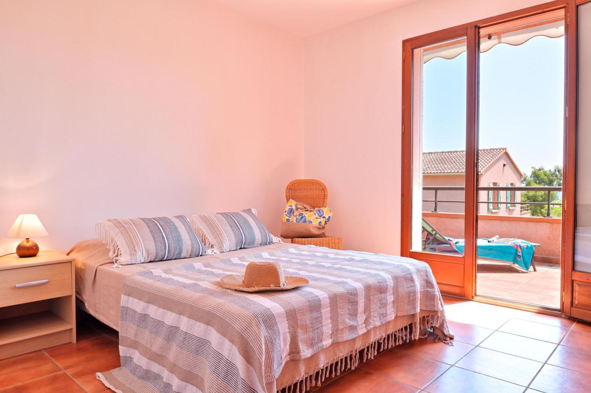 Pinea Mare Hotel Poggio Mezzana Exterior photo